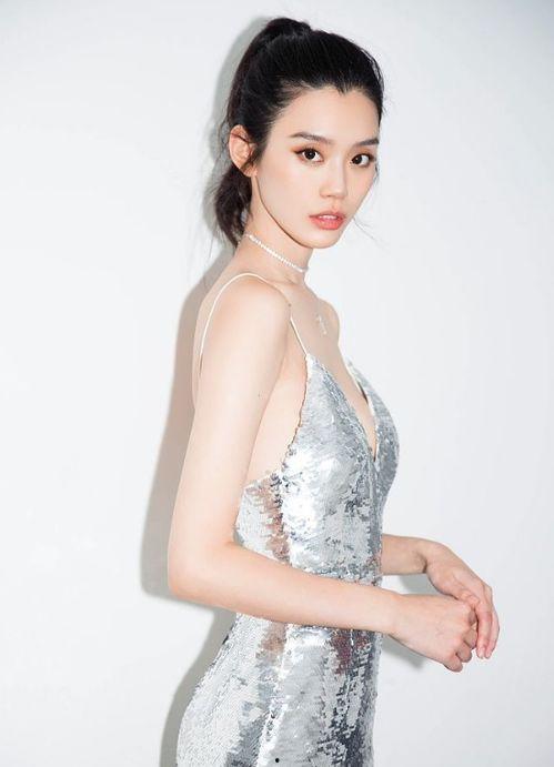 娱乐吃瓜奚梦瑶人生赢家,人生赢家，从模特到豪门媳妇的华丽蜕变  第1张